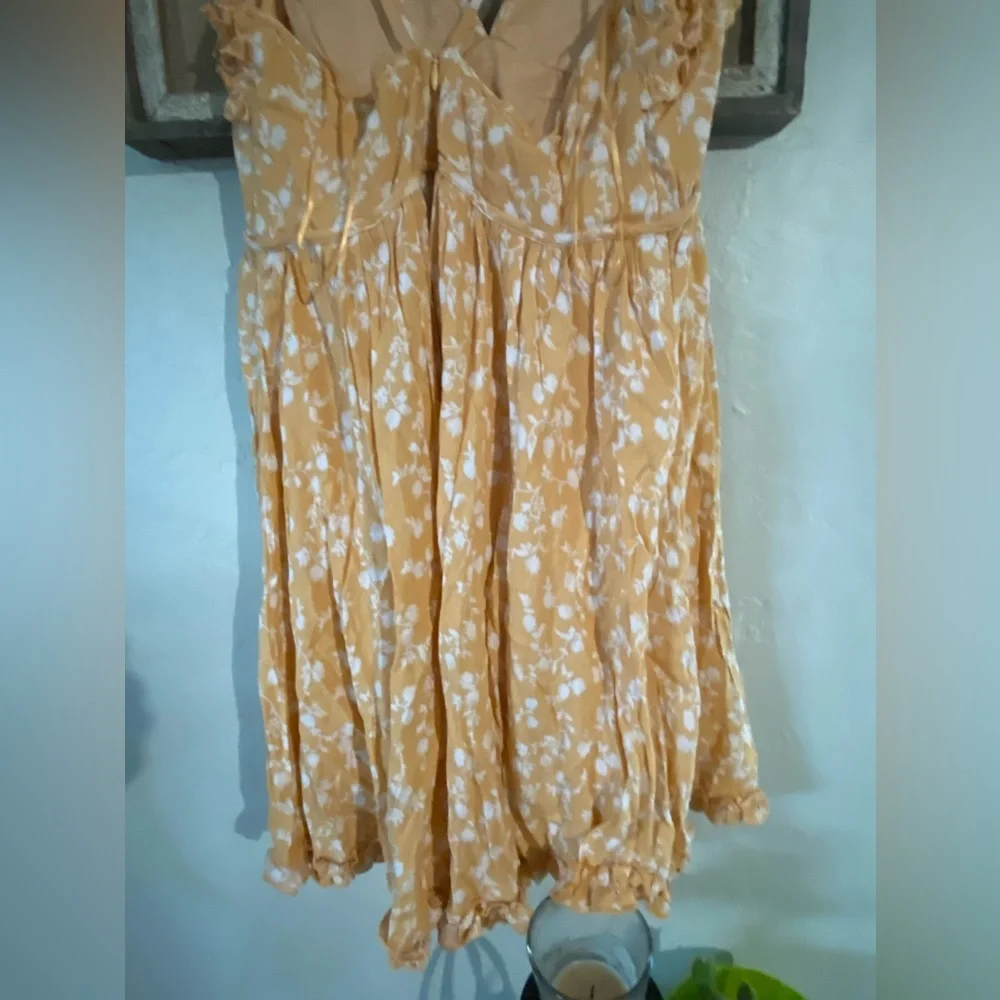 Women’s Papermoon Golden Frilly Ruffled White Floral Pattern Sundress mini - Picture 10 of 17